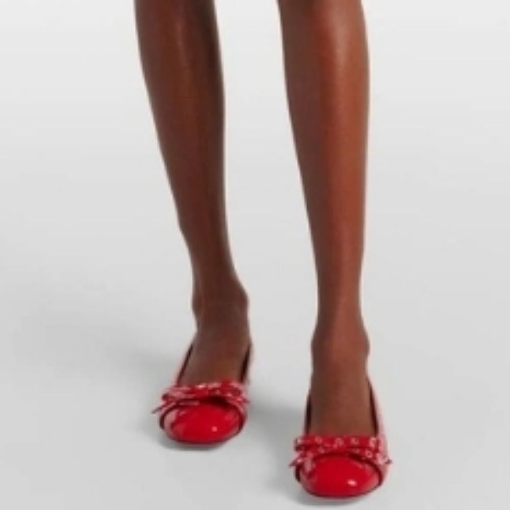 BRAND NEW JESSICA CARLYLE BOW-STUDDED DETAIL FAUX LEATHER BALLET FLATS